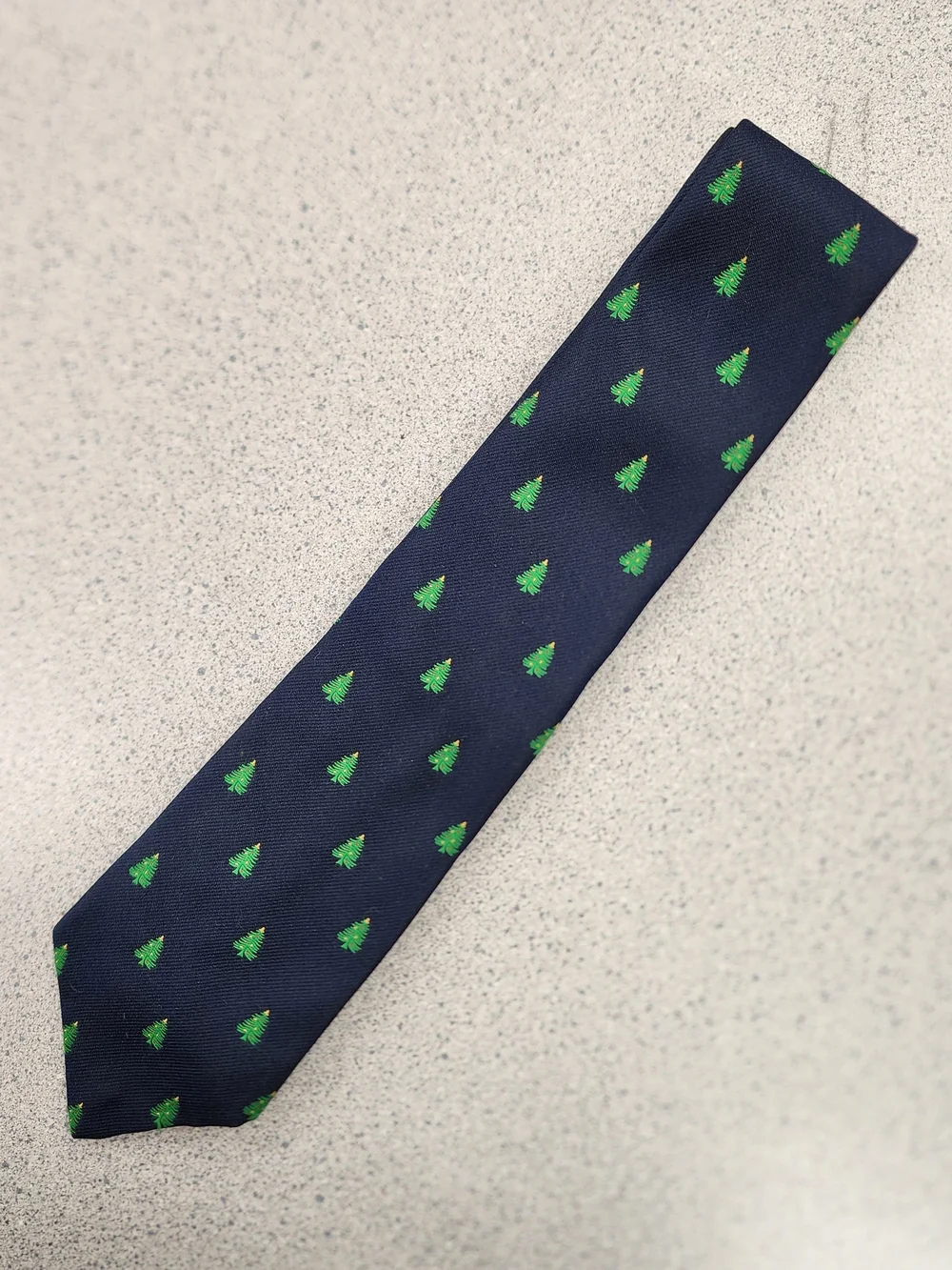 Cape Cod Neckwear Mens Vintage Christmas Tree Silk Tie Navy Blue
